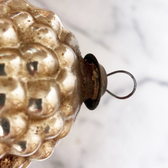 Vintage Kugel-Style Grape Cluster Silver Glass Christmas Tree Ornament 3" - Picture 9 of 11